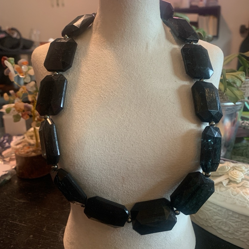 Vtg Claire’s Black Geo Necklace